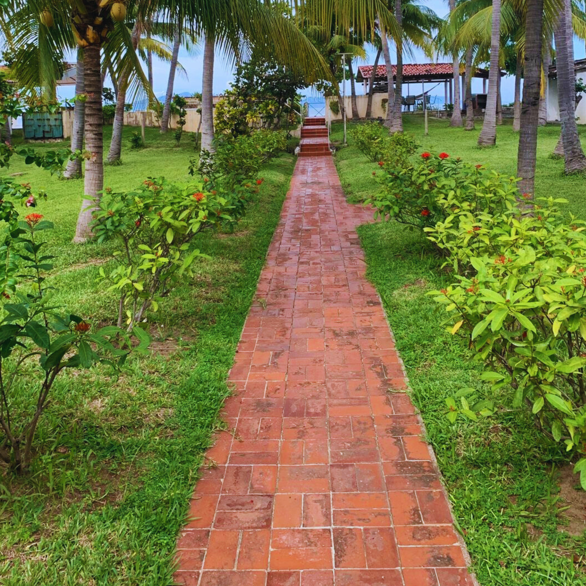 Vendo terreno en Primera Fila - Playa El Tamarindo