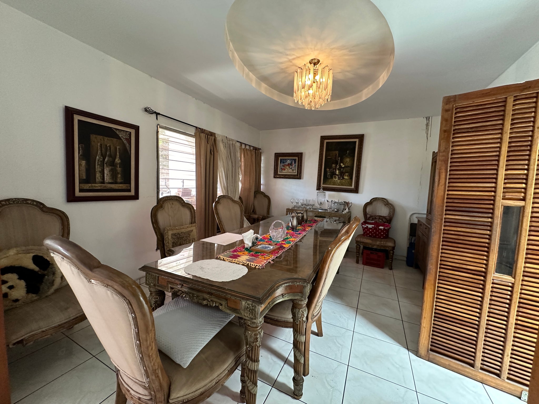 VENTA DE INMUEBLE / Lomas de San Francisco: Inmueble de 3,868 vrs2 con área común y piscina