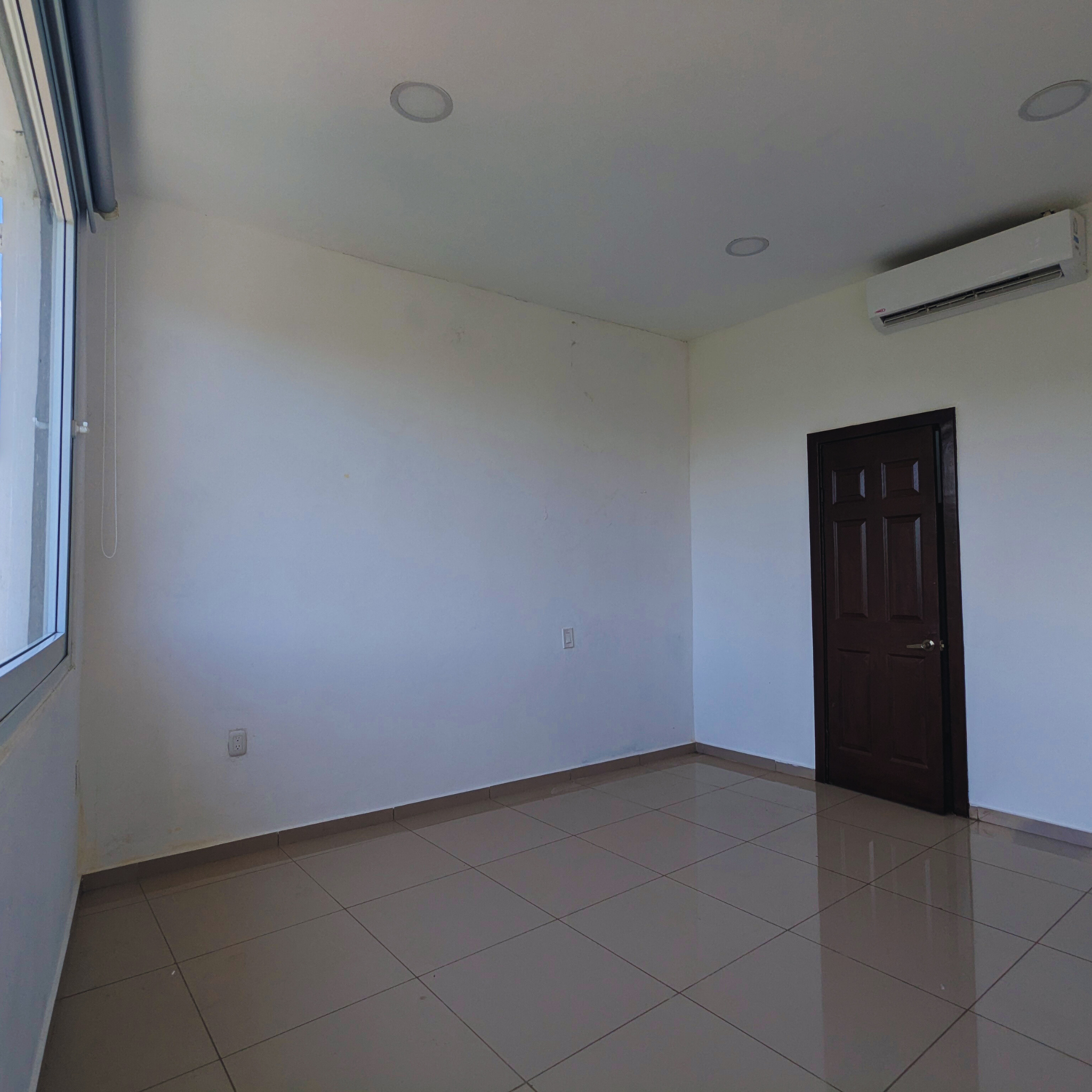 Apartamento de Lujo en Alquiler en Quintas del Bosque - 3 Niveles, Cochera para 3 Vehículos, Seguridad 24/7