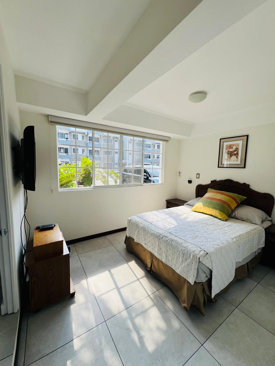 Apartamento amueblado en San Benito Flat – San Salvador