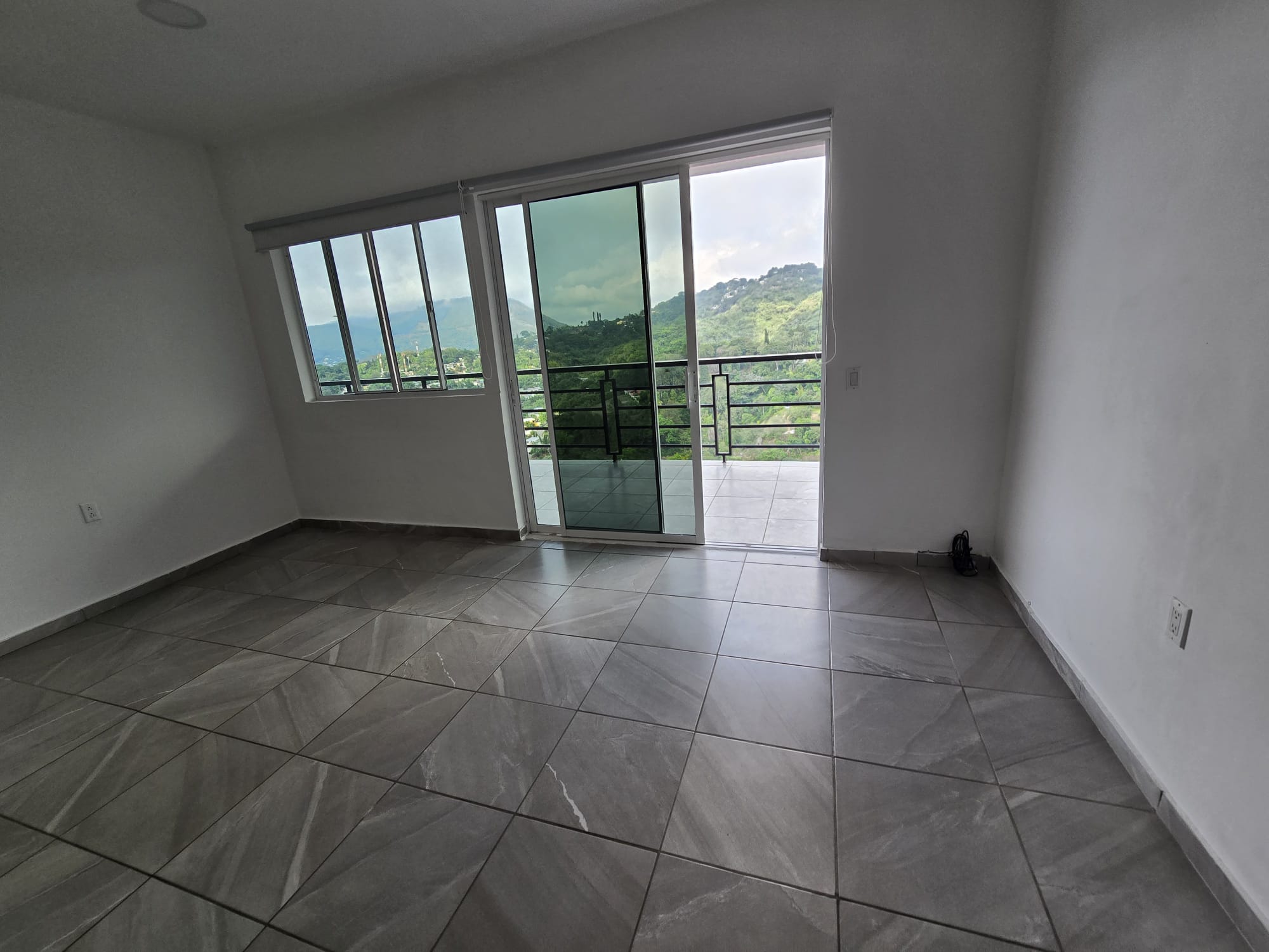 Apartamento en Alquiler en la Tranquila y Exclusiva Quintas del Bosque, Km 7 1/2 Carretera a Planes de Renderos